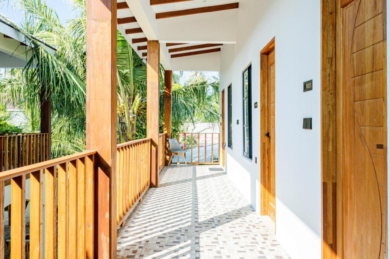 Ahiva Village Fulhadhoo Exterior photo